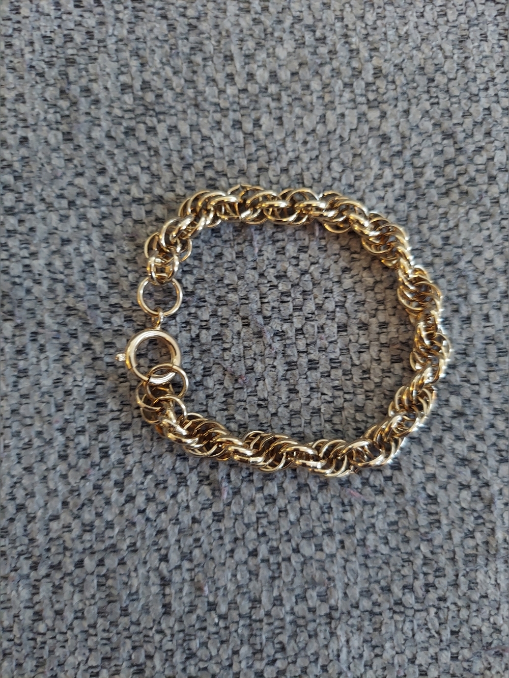 Classic Vintage Gold-Tone Twisted Rope Bracelet for Women